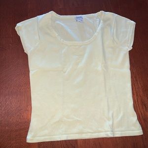 Guess yellow shirt size M